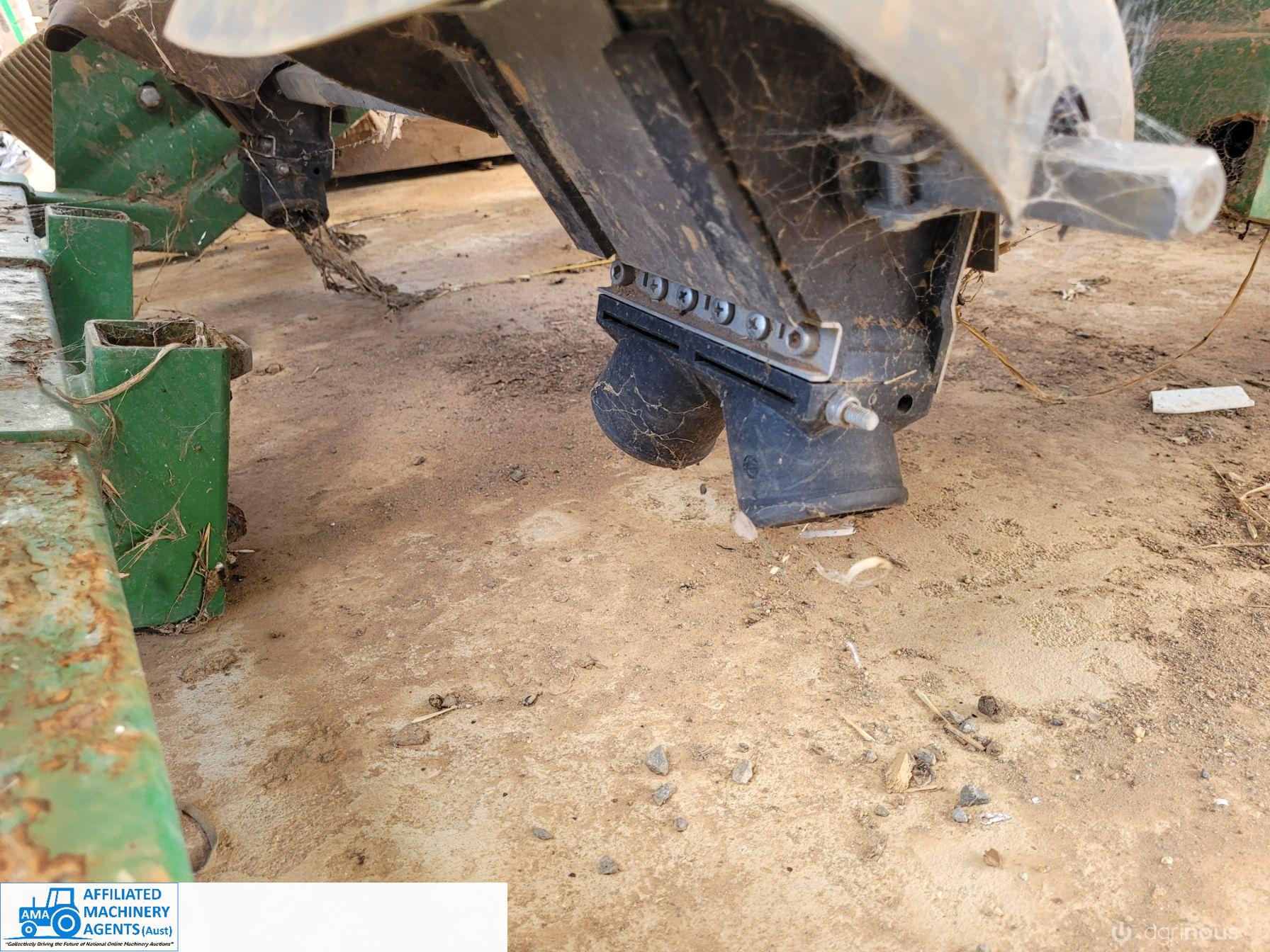 Hussey 3pl Quick Hitch Fertilizer Applicator - photo 7