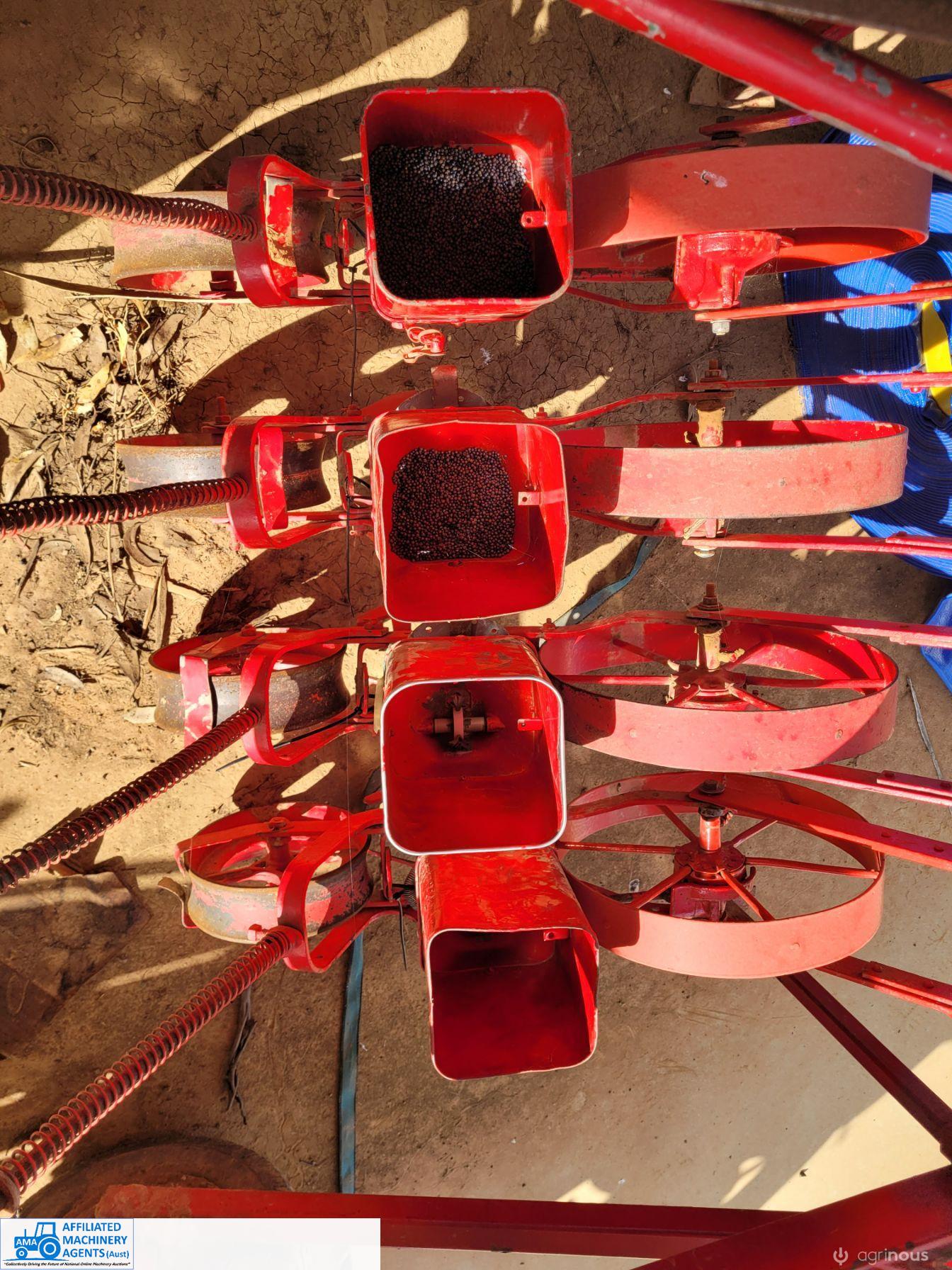 4 Row Precision seeder
