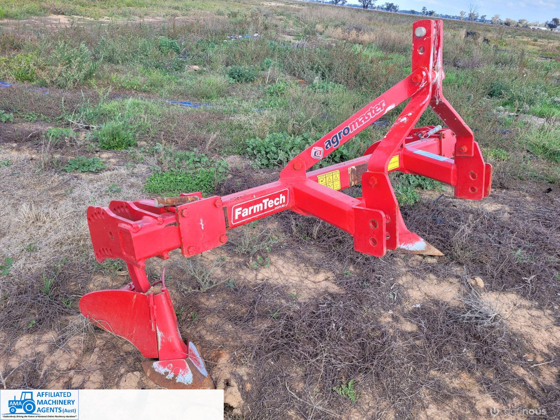 3pl Farmtech Agromaster 2 row Hiller ~ As New Cond.