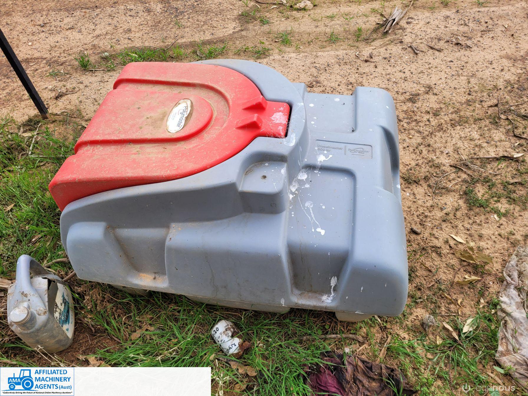200 Ltr Poly Diesel Tank with 12v Pump & Hose - photo 3