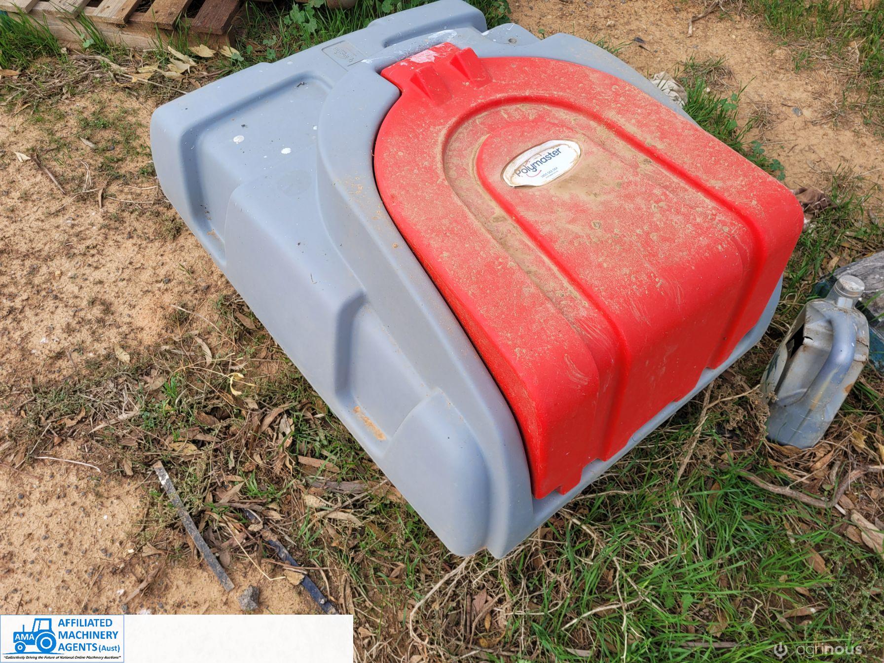 200 Ltr Poly Diesel Tank with 12v Pump & Hose - photo 2