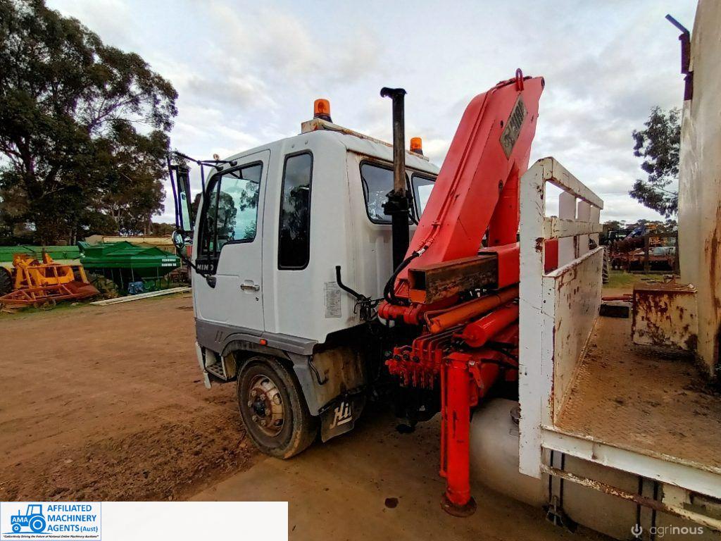 1992 Hino FD Tray Truck with Hyabb Crane (VIN: JHDFD3WLLXXX10024) - photo 7