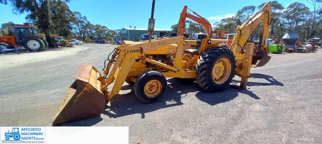 Ford 535 FEL Backhoe - photo 13
