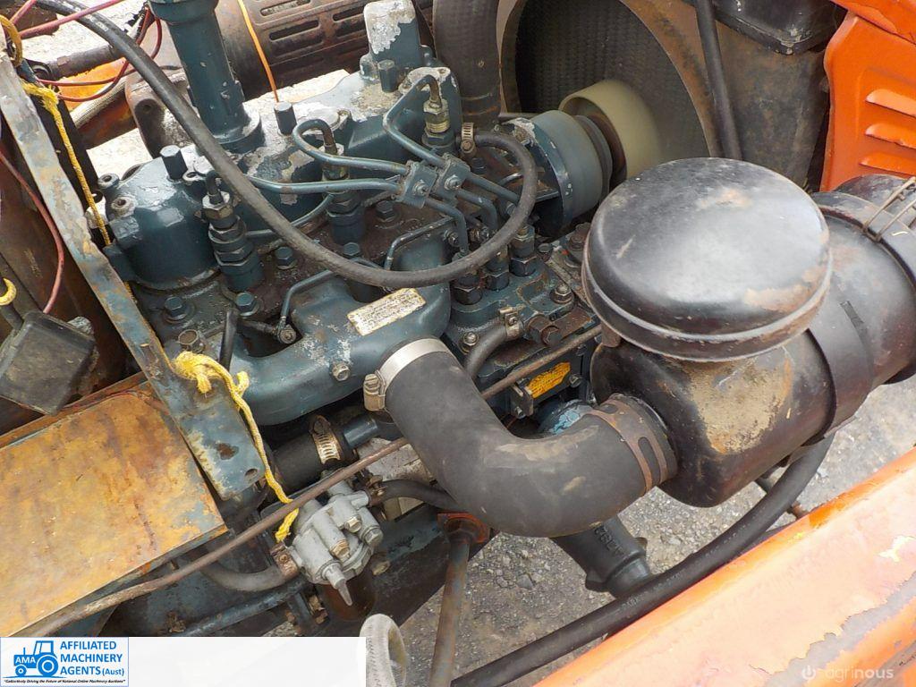 Kubota B7100 FEL BackHoe - photo 8