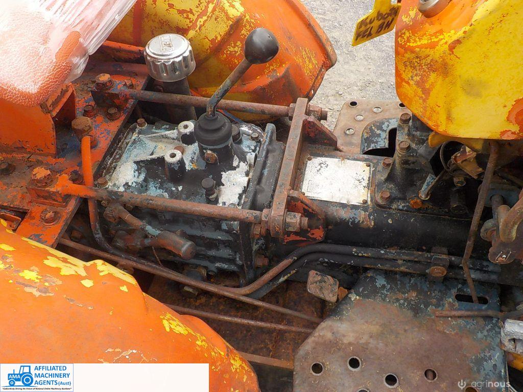 Kubota B7100 FEL BackHoe - photo 9