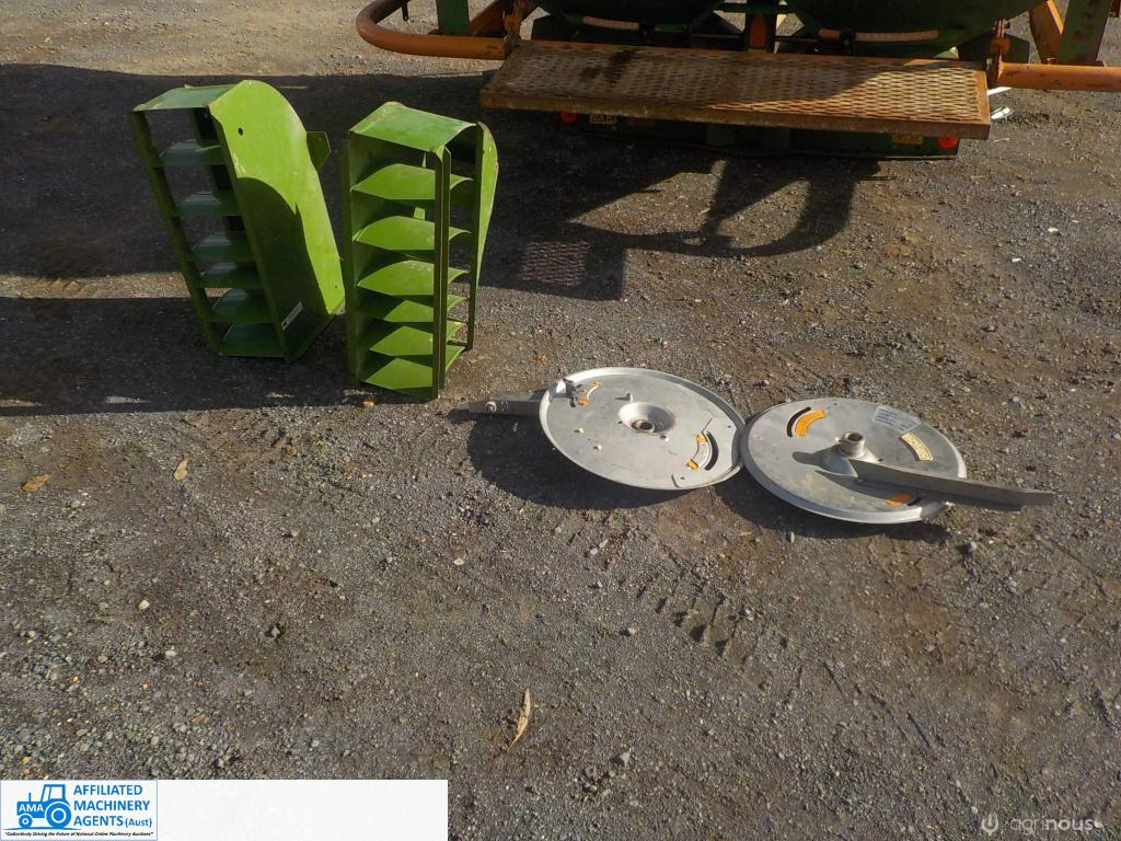 3pl Amazone Fertilizer Spreader - photo 5