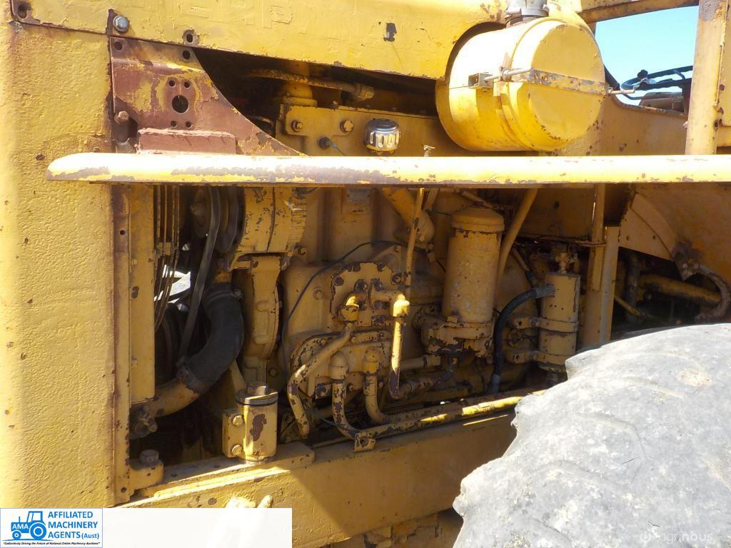 Caterpillar 922B Loader - photo 6
