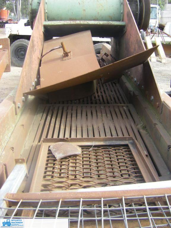 Large Scalping Screen (REDUCED PRICE) - photo 3