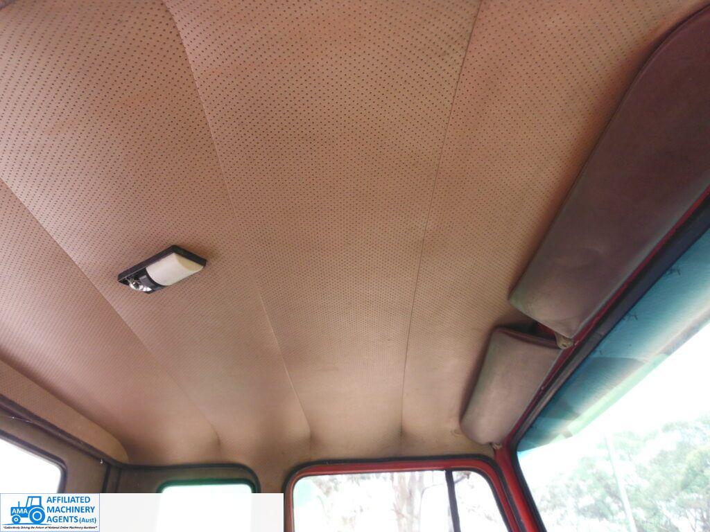 1994 International Acco T1850E Tray Truck - photo 8