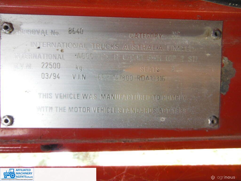 1994 International Acco T1850E Tray Truck - photo 11
