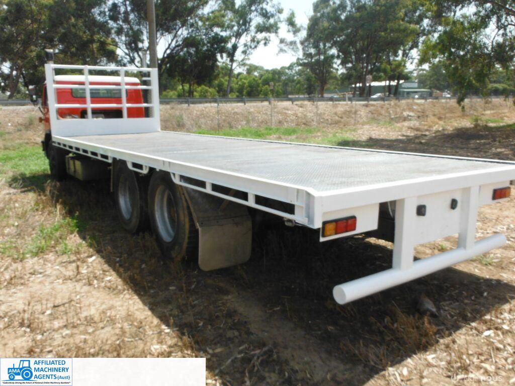 1994 International Acco T1850E Tray Truck - photo 3
