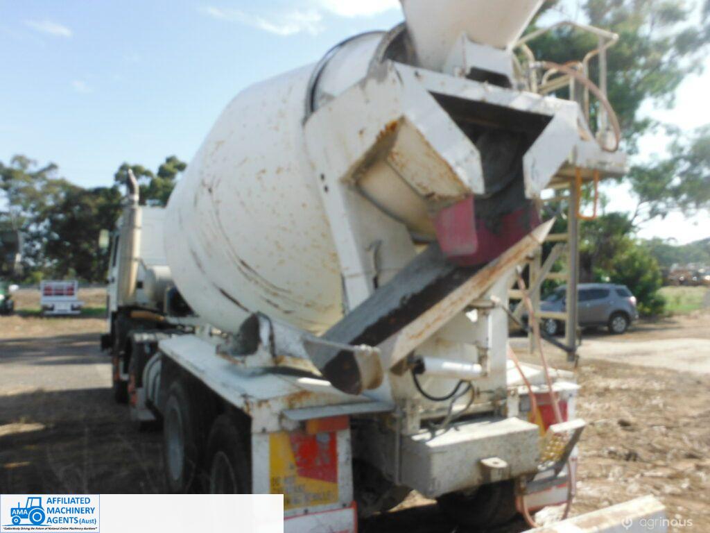 Volvo Twin Steer Concrete Agitator - photo 11