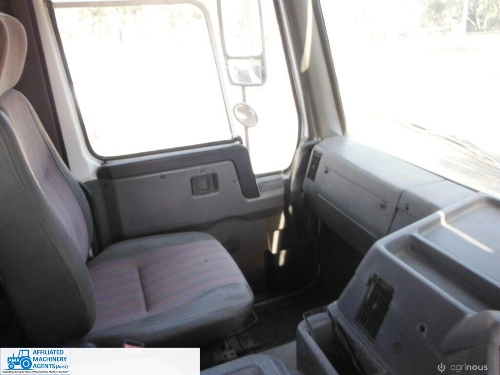 Volvo Twin Steer Concrete Agitator - photo 3