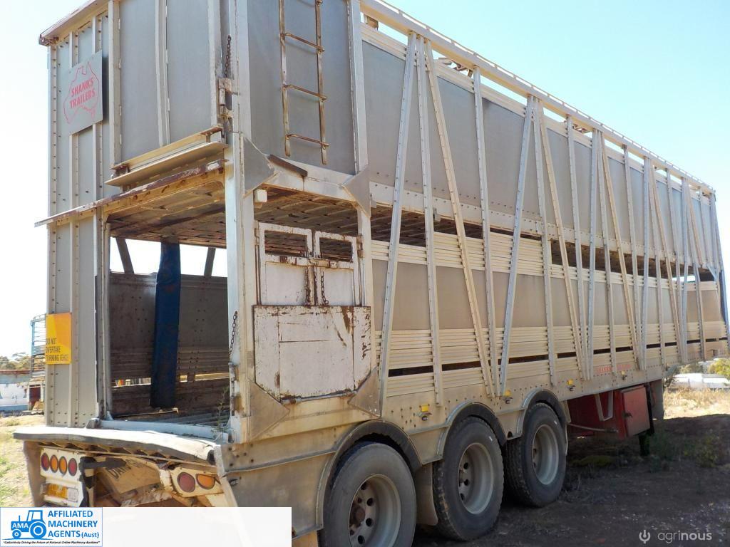 2004 Shanks "B" 2x4 Livestock Trailer (Damaged) - photo 4