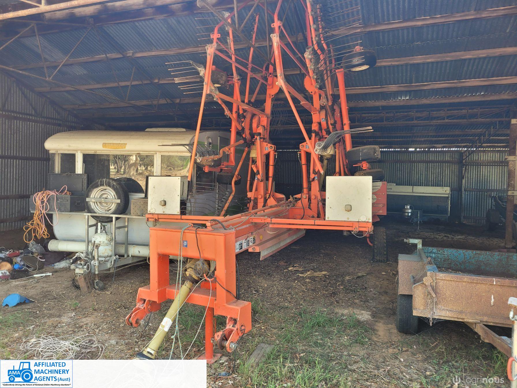 2006 Kuhn GA 7301 Twin Rotor Hay Rake - photo 2