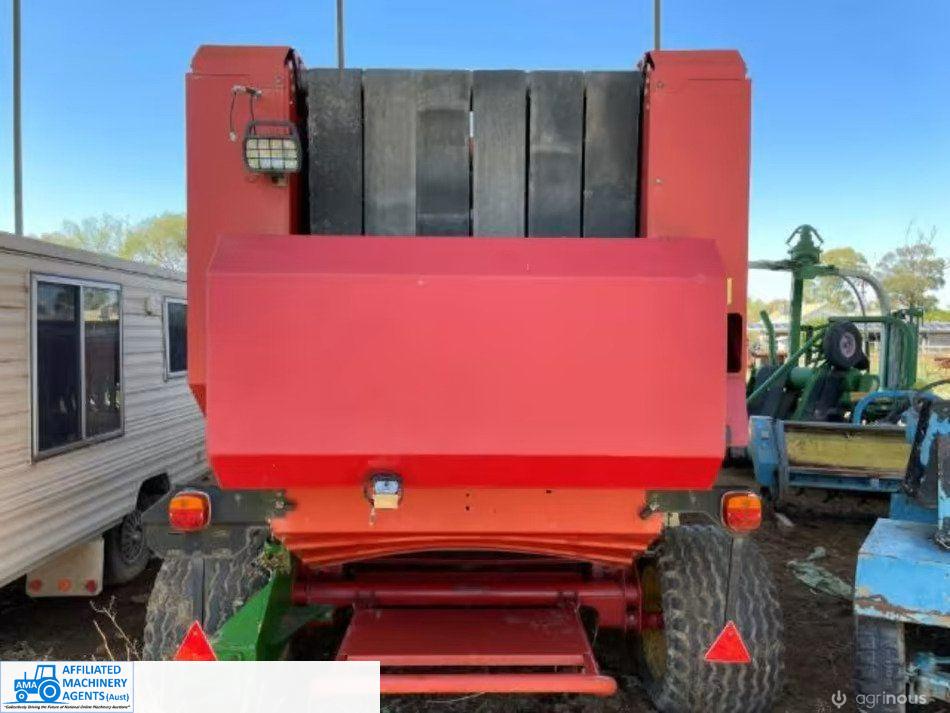 New Holland BR-740 Crop Cutter Round Baler - photo 3