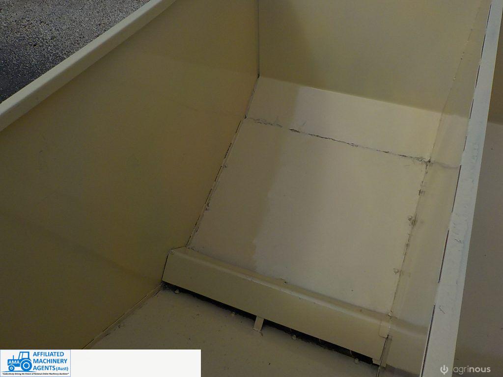 Sheep Feed Out trailer - photo 5