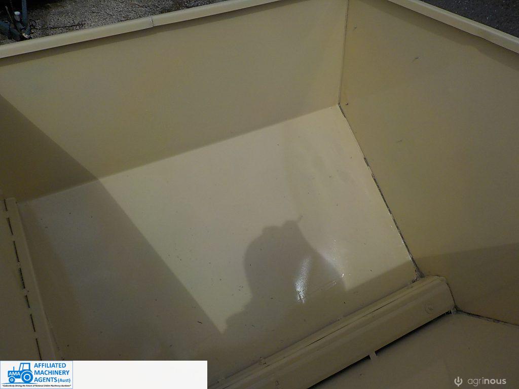 Sheep Feed Out trailer - photo 6