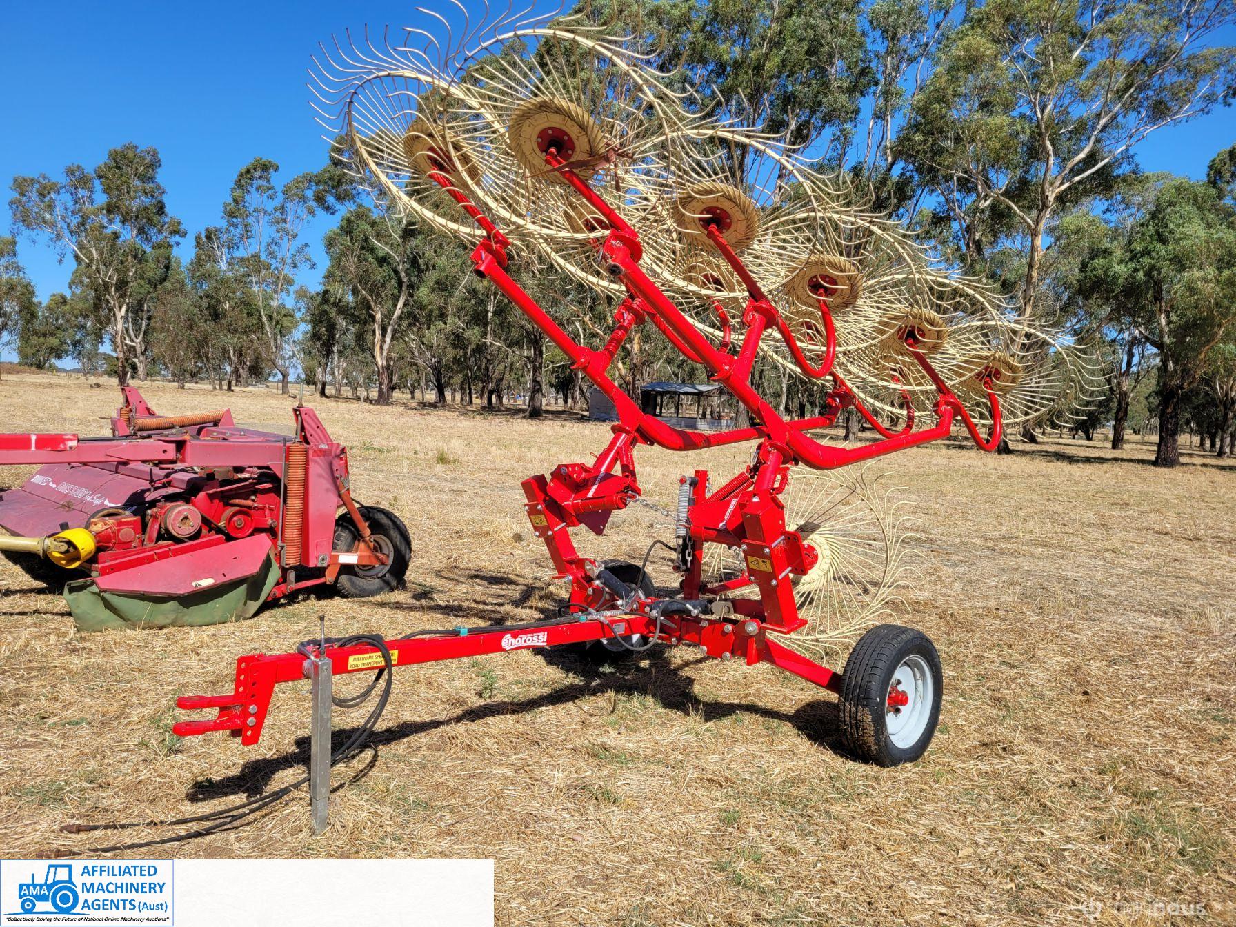 Enrossi 8 wheel V-Rake (As-new)