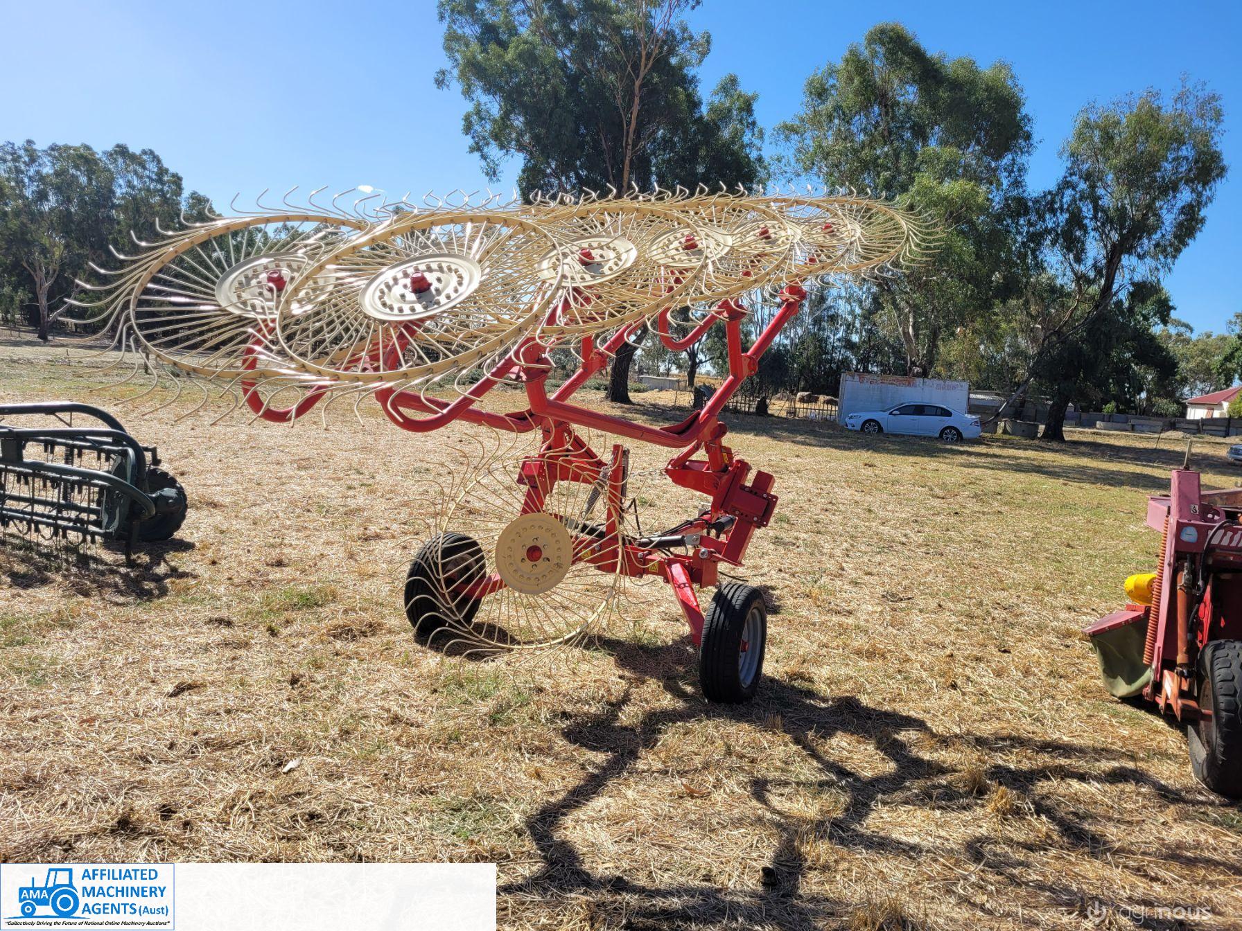 Enrossi 8 wheel V-Rake (As-new) - photo 4