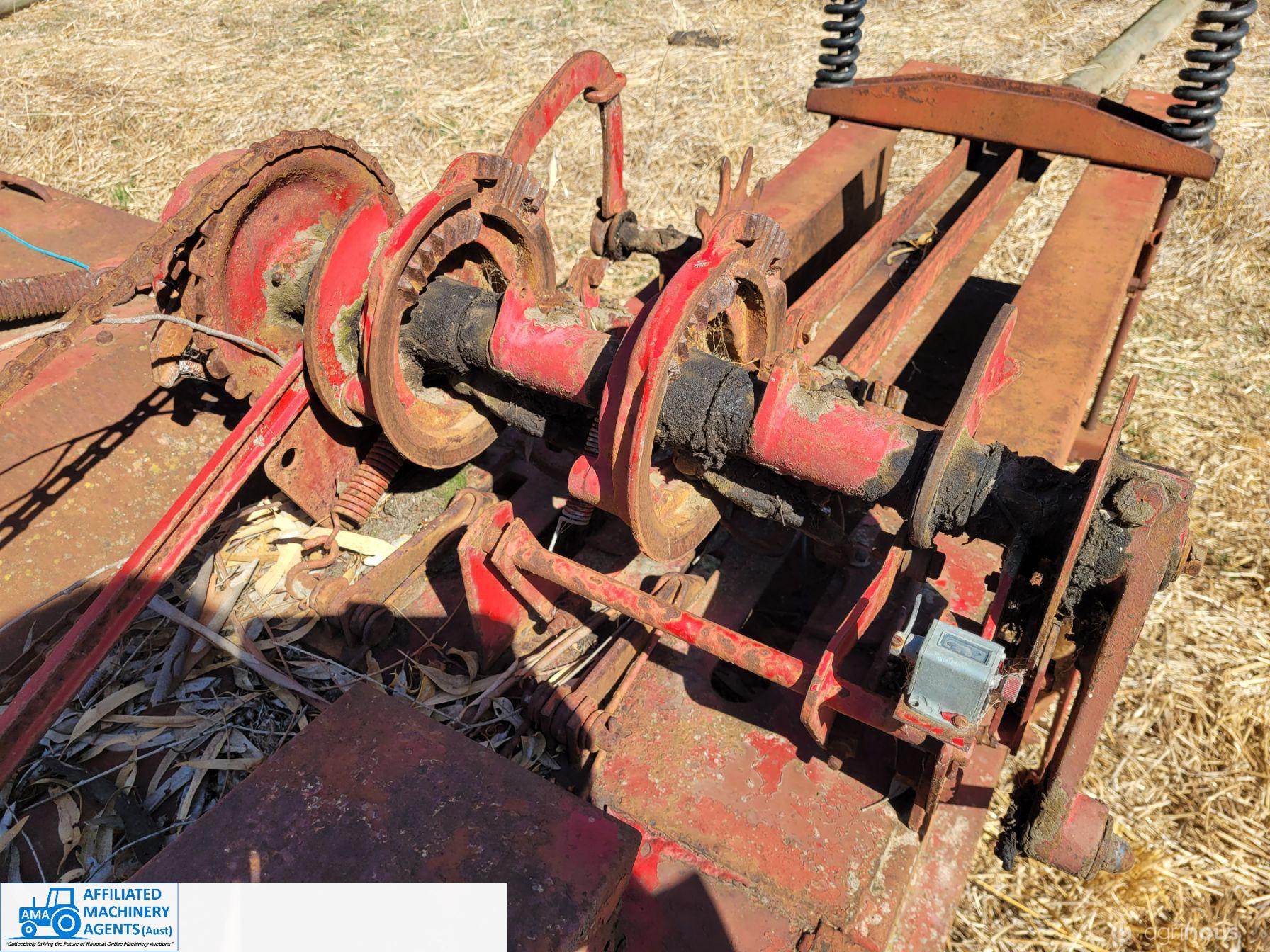New Holland 66 Small Square Baler - photo 4