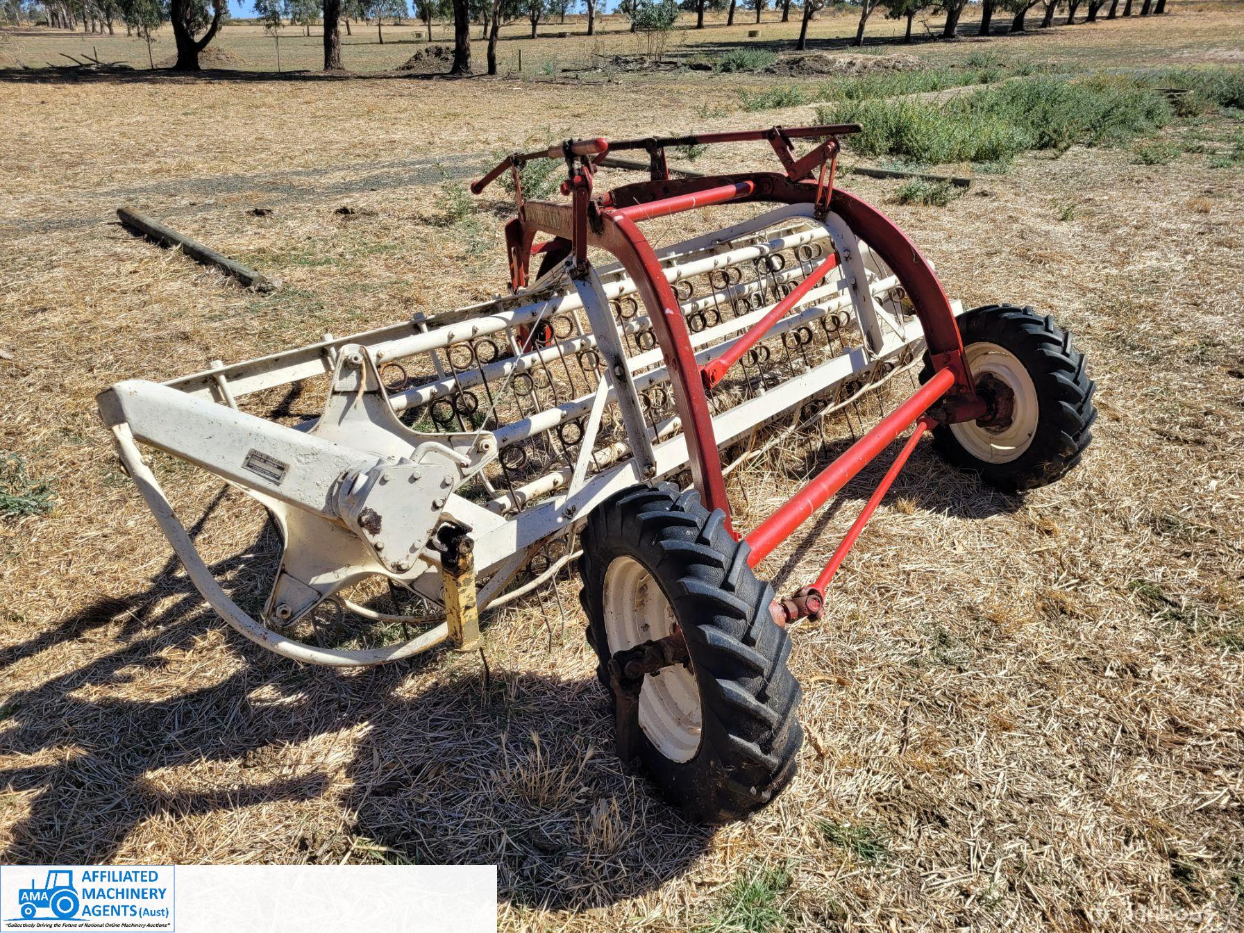 NH-56 8ft Rollor-bar Hay Rake ~ Ground drive - photo 2