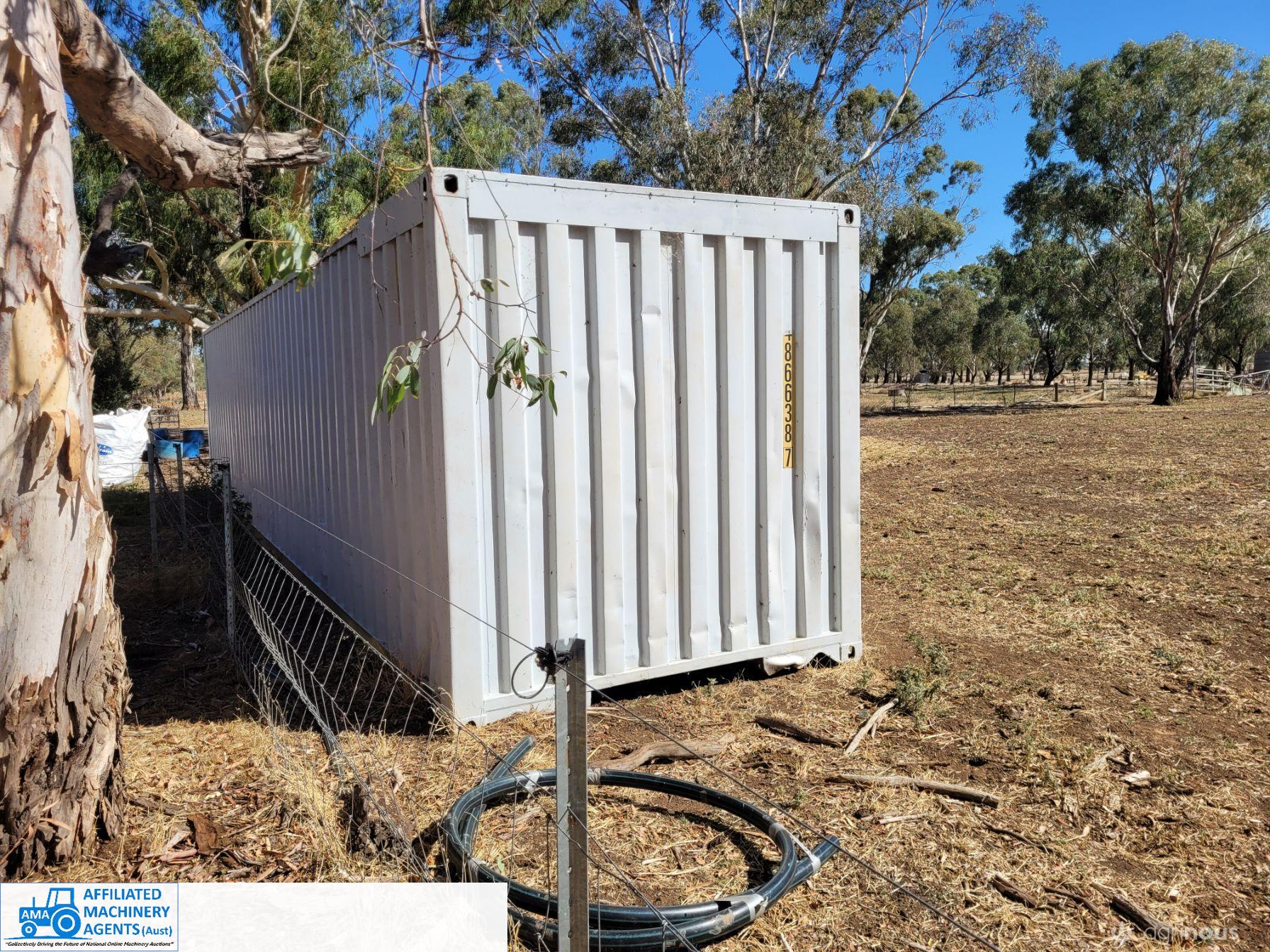40ft Shipping Container with Whirly-bird Vents ~ Good cond. - photo 3
