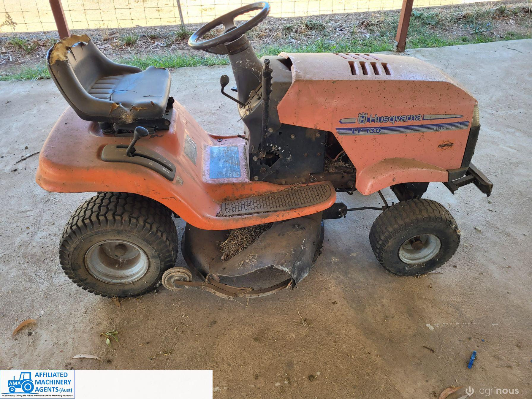 Husqvarna LT-130 Ride on Mower - photo 2