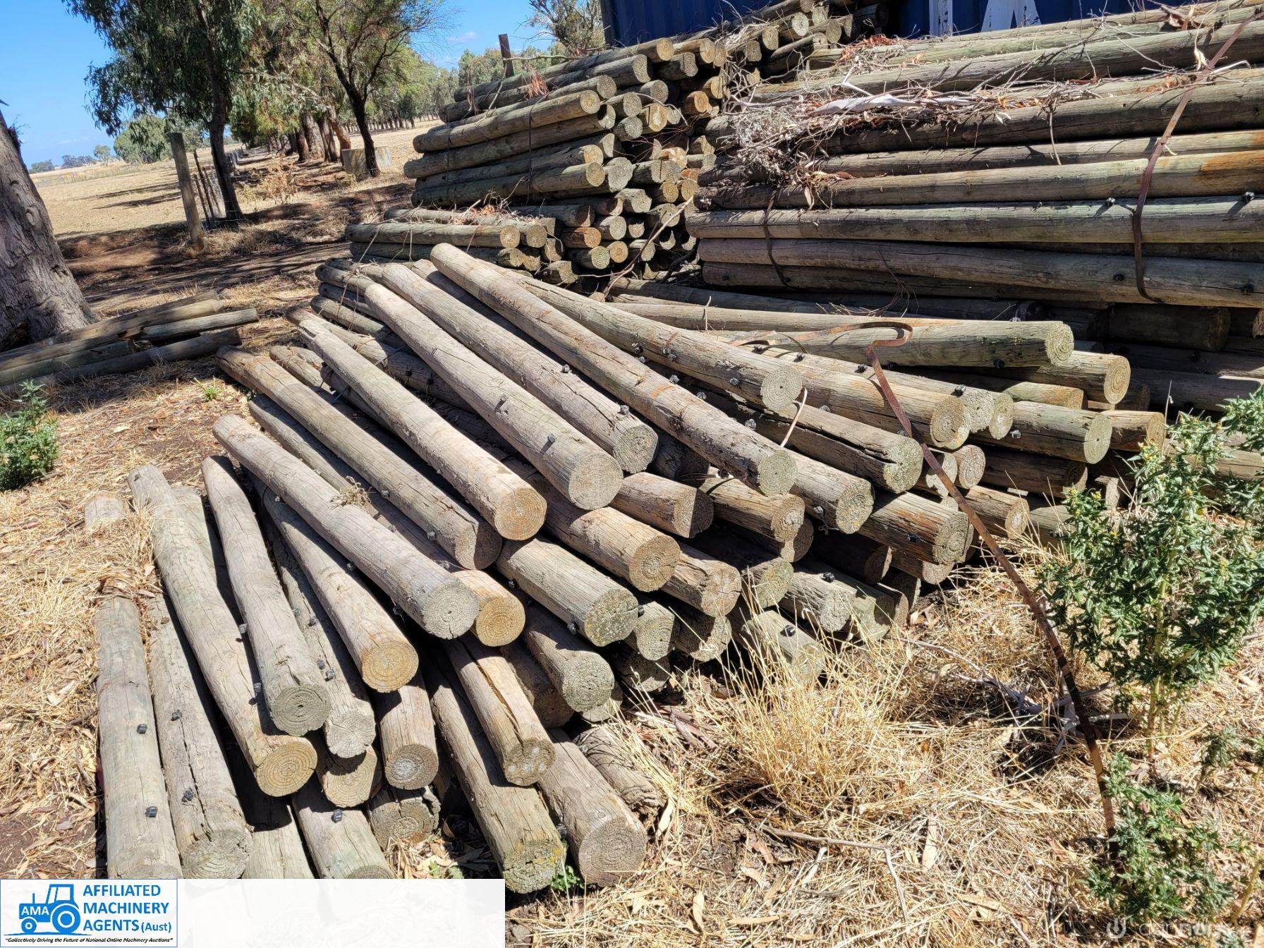 50x Pine Posts (No.1) - photo 3