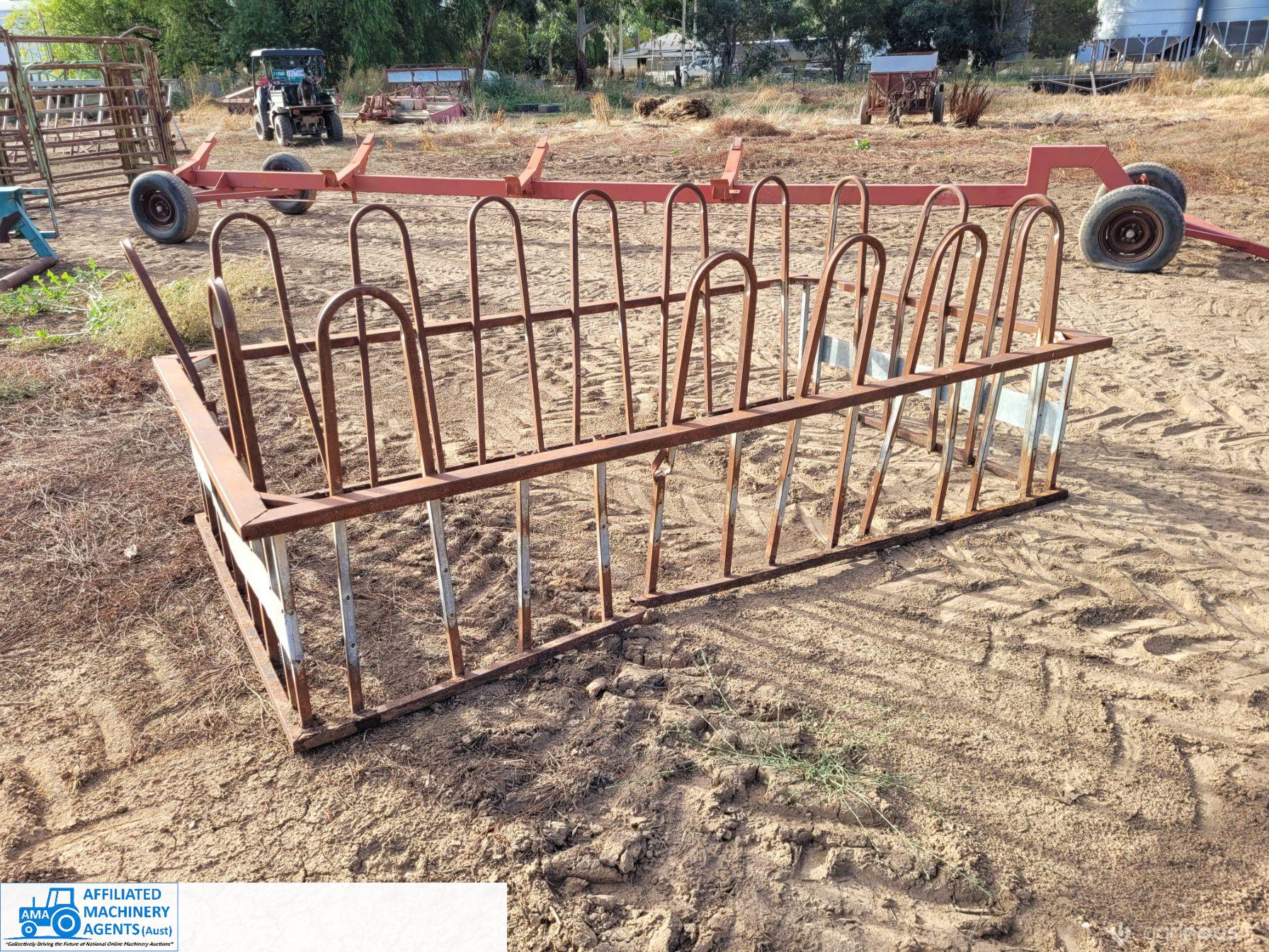 2x Square Calf Bale Feeders - photo 5