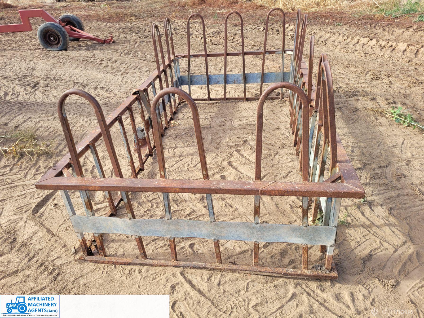 2x Square Calf Bale Feeders - photo 2