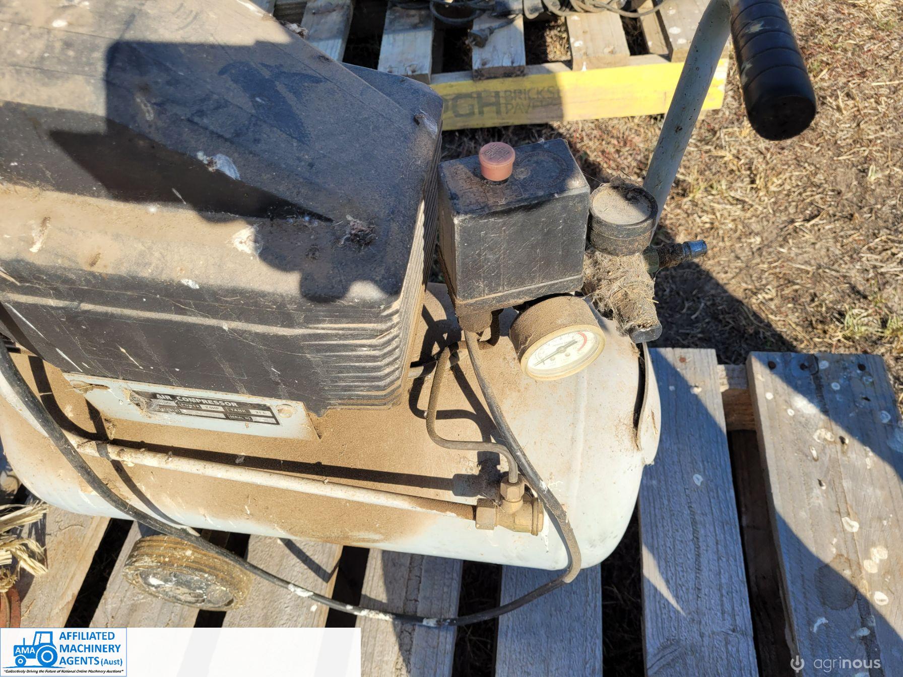 240v Electric Air Compressor - photo 2