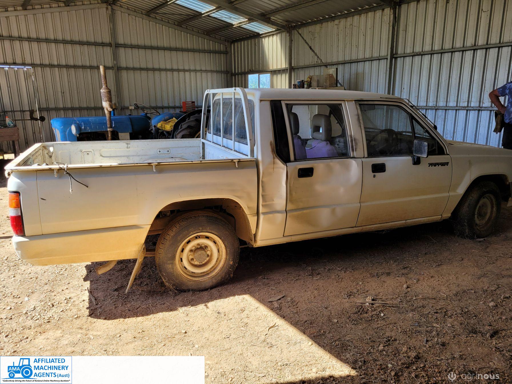 1991 Triton 2WD Farm Ute - photo 3