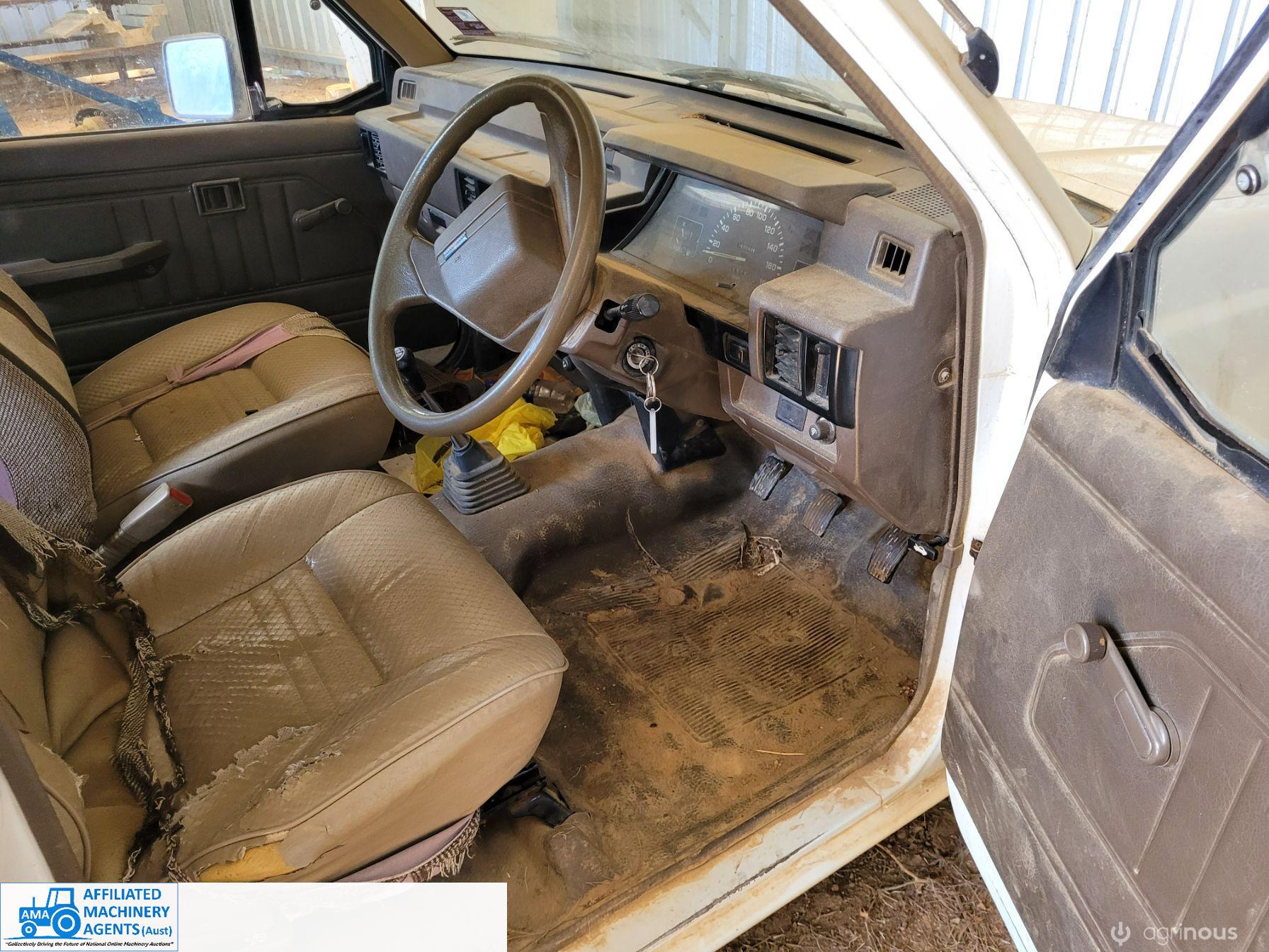1991 Triton 2WD Farm Ute - photo 6