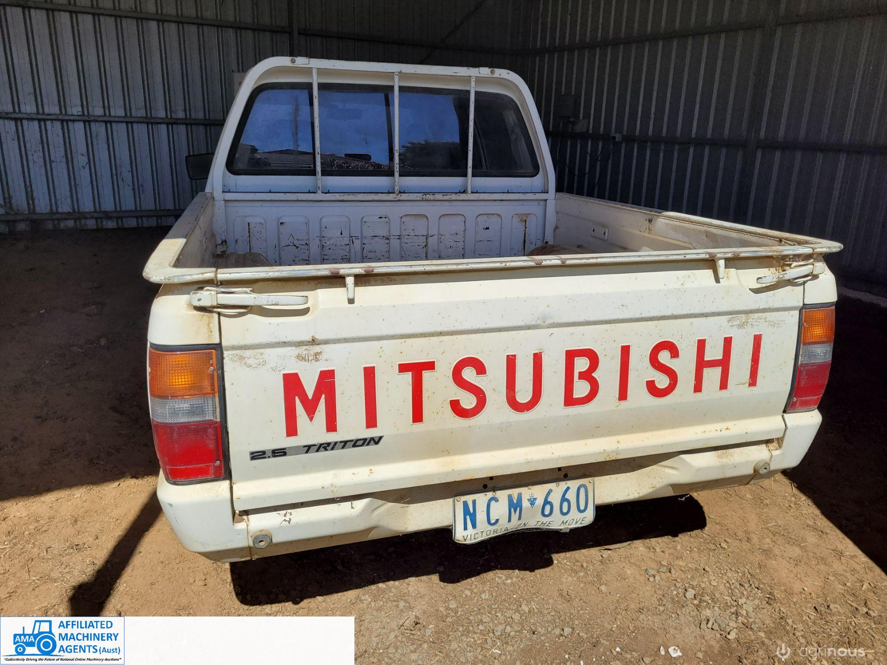 1991 Triton 2WD Farm Ute - photo 5
