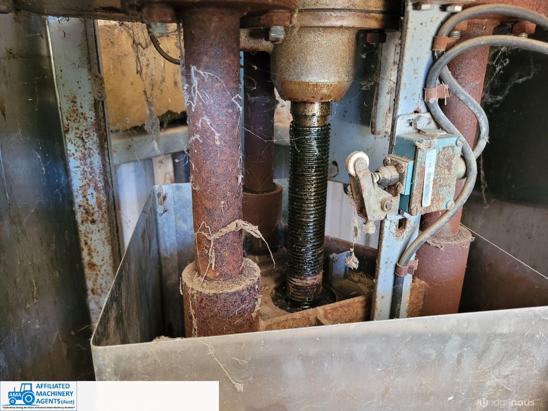 Waldorf Stainless Steel ~ 3 Phase ~ Industrial Press - photo 3