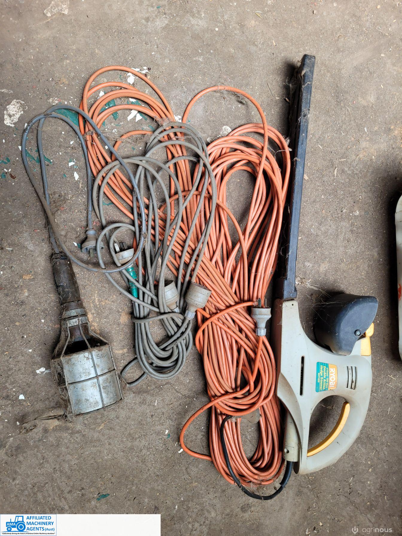 Hedge Trimmer & 2x Extension Cords