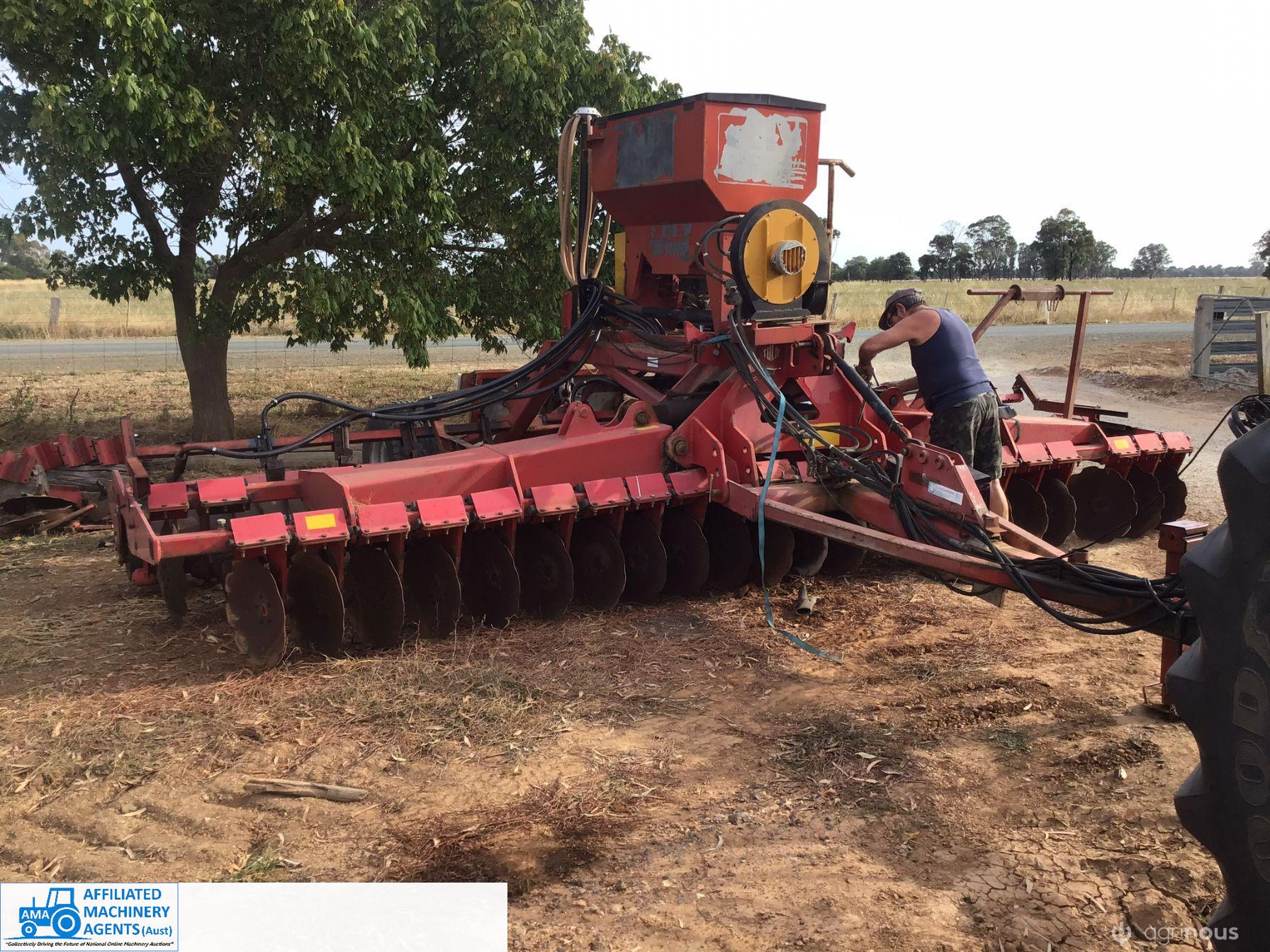 Lely 6 mtr Multi-disc Air Seeder - photo 13