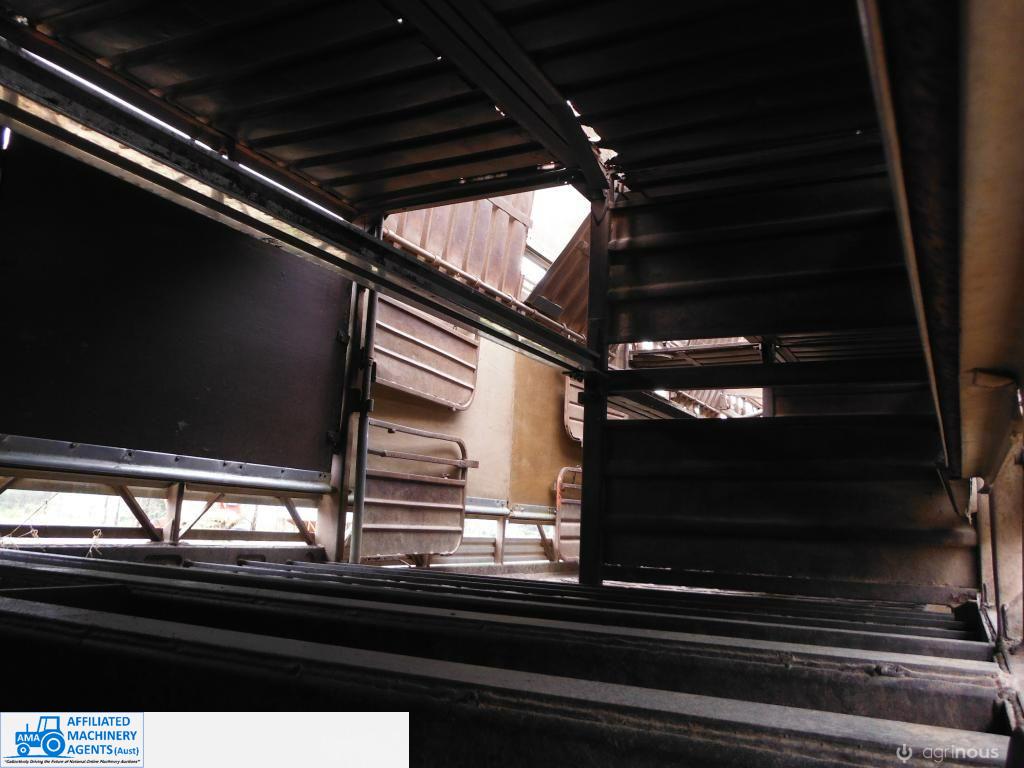 Byrne 4x2 Stock Crate Tri-axle Trailer - photo 5