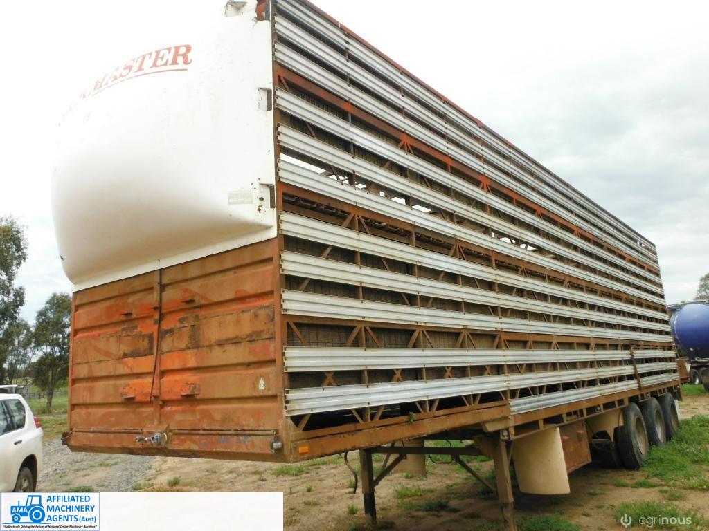 Byrne 4x2 Stock Crate Tri-axle Trailer