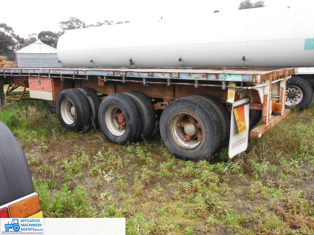 Haulmark 40ft Tri-axle Flat Top - photo 4