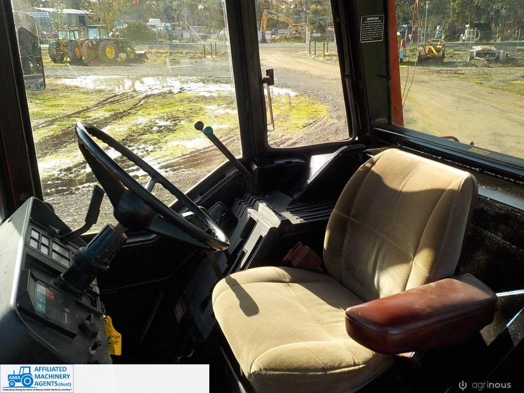 International 3688 Tractor - photo 6