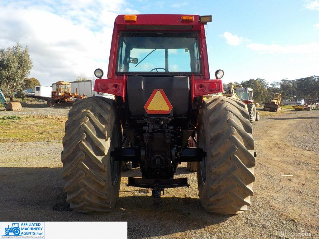 International 3688 Tractor - photo 2