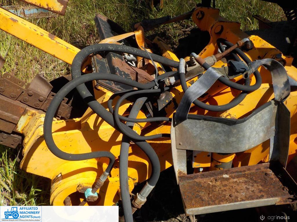 Perry (Ditch Witch) 4cyl Trenching Tractor - photo 7