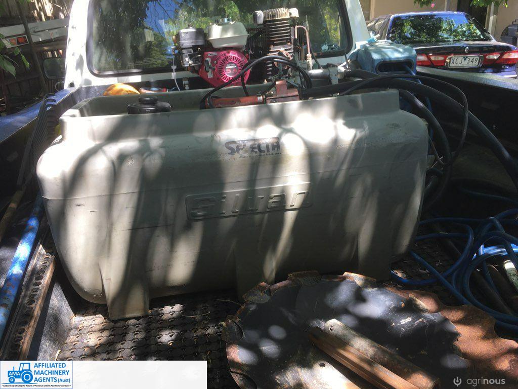 200 ltr diesel fuel tanker with pump, hose & gun - photo 5