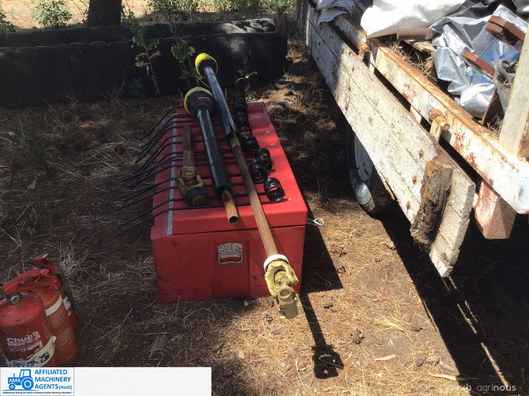 3 PTO shafts & covers - photo 2
