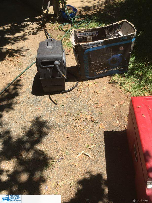Peerless 20m Retractor air hose reel complete with box