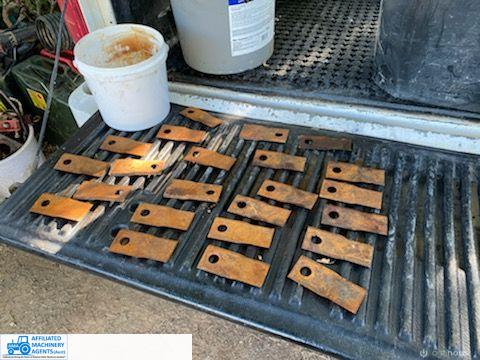 23 New Holland/Case mower conditioner blades-(new unused)
