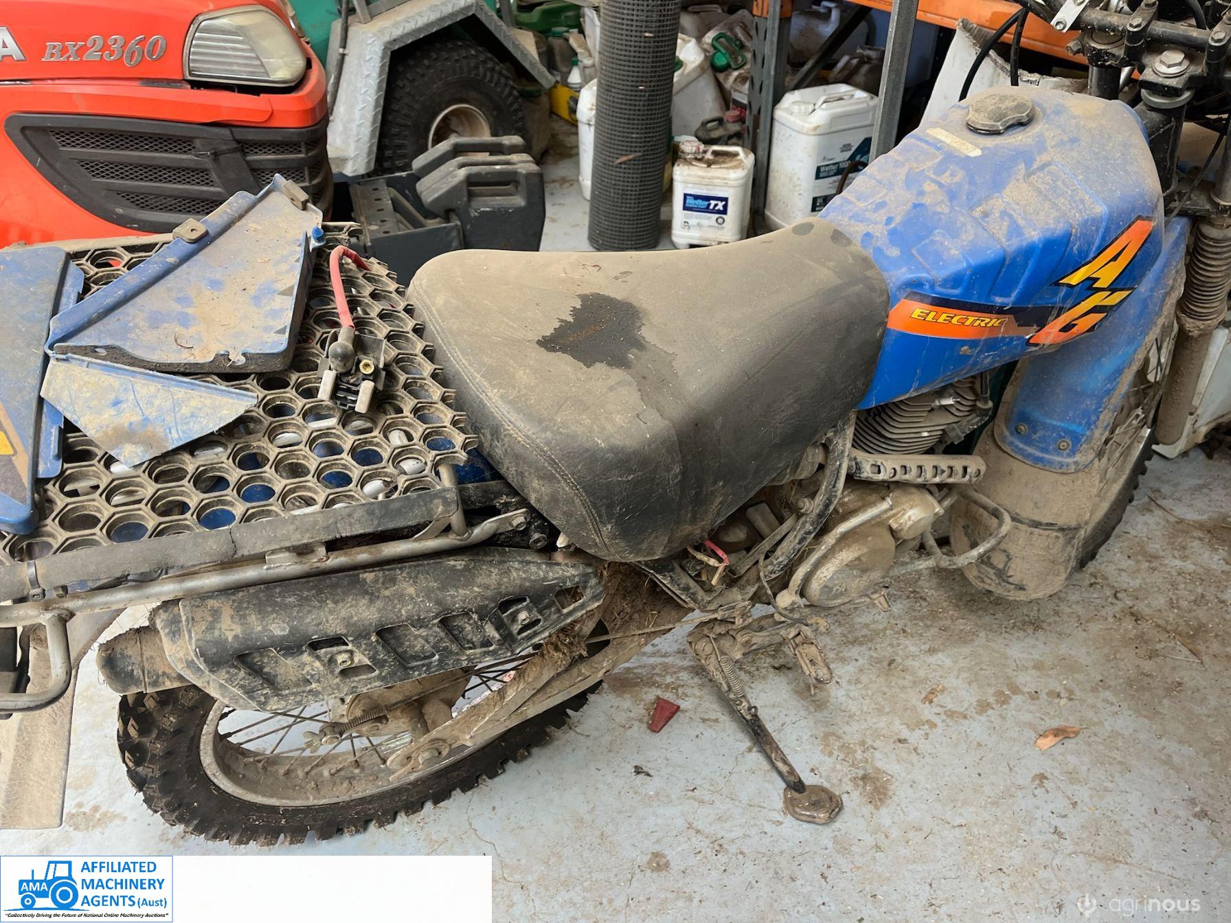 Yamaha AG-200 (Parts)