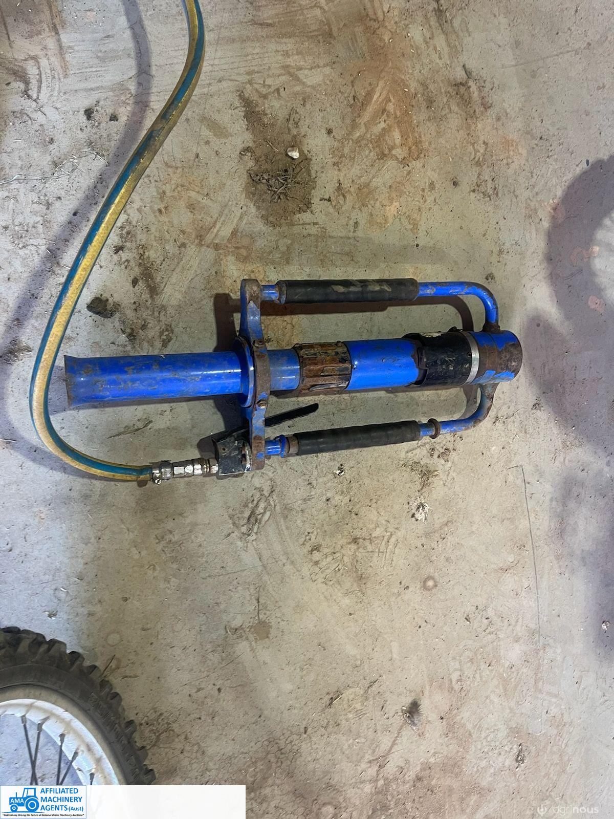 Pneumatic Post Rammer - photo 2
